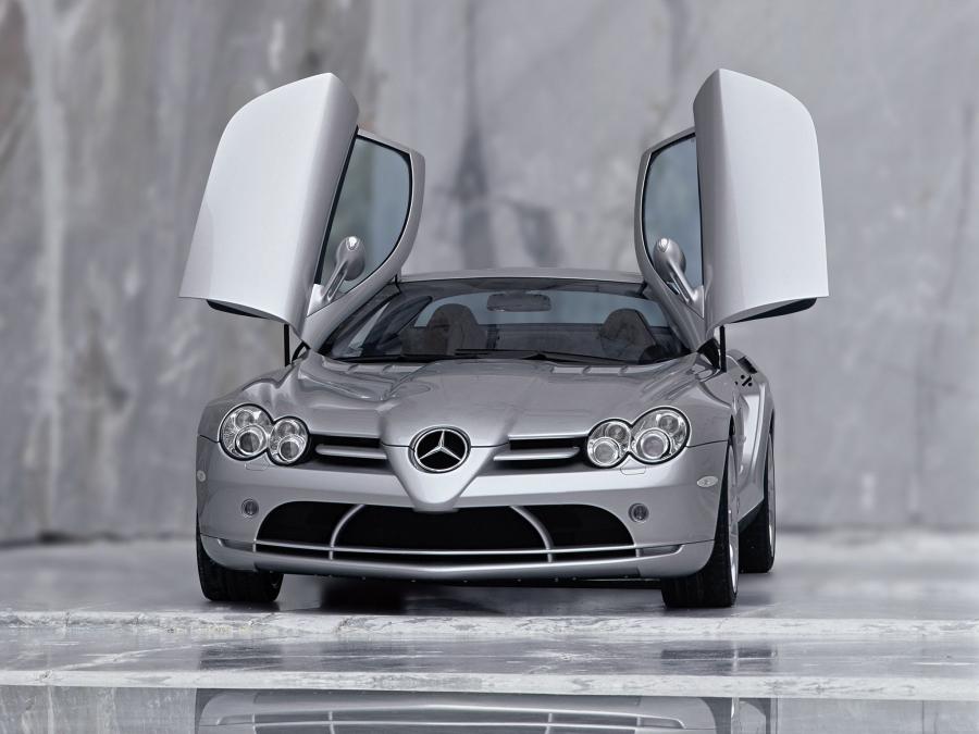  Mercedes-Benz SLR McLaren 2003 года  (фото 295 из 319)